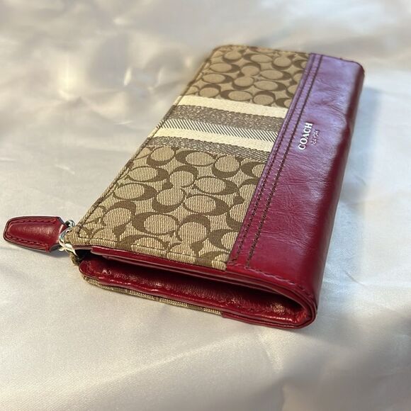 Coach Legacy Signature Stripe Accordion Zip Style 48032 Khaki Black Cherry - Picture 4 of 16